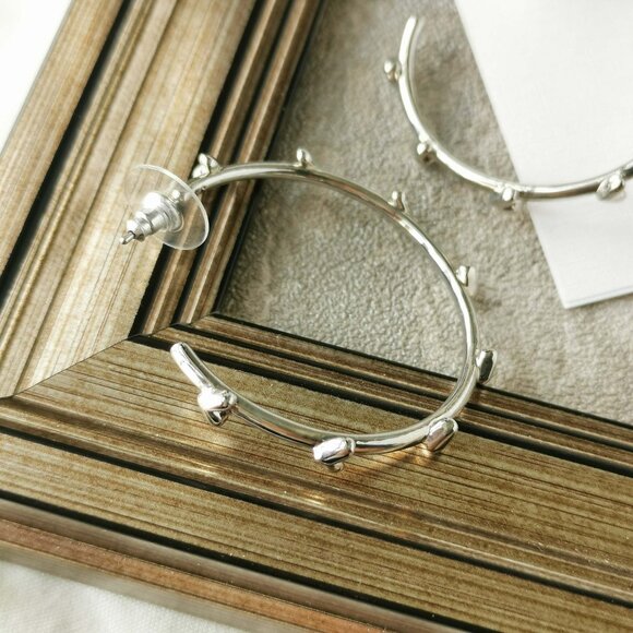 Kendra Scott Haven Heart Silver Hoop Earrings - Picture 3 of 3